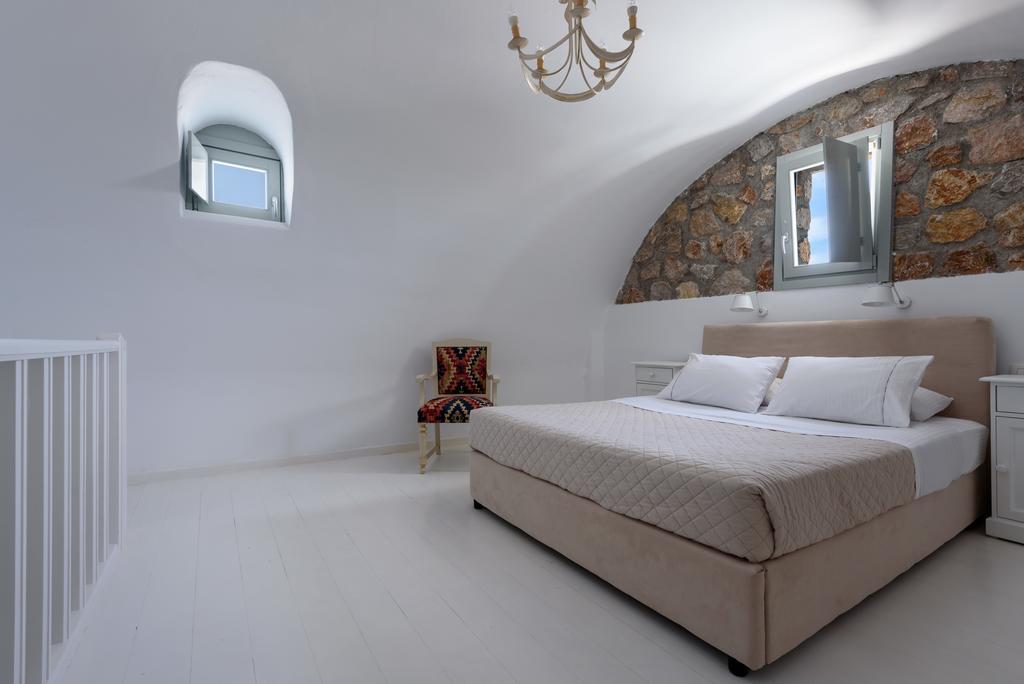 Red Cliff Villa 2Bedroom Villa With Caldera View And Plunge Pool Akrotiri  Exterior photo