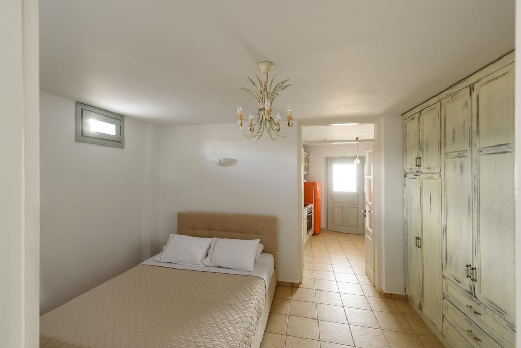 Red Cliff Villa 2Bedroom Villa With Caldera View And Plunge Pool Akrotiri  Exterior photo